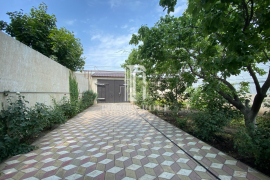 Частный 2-х этажный дом.